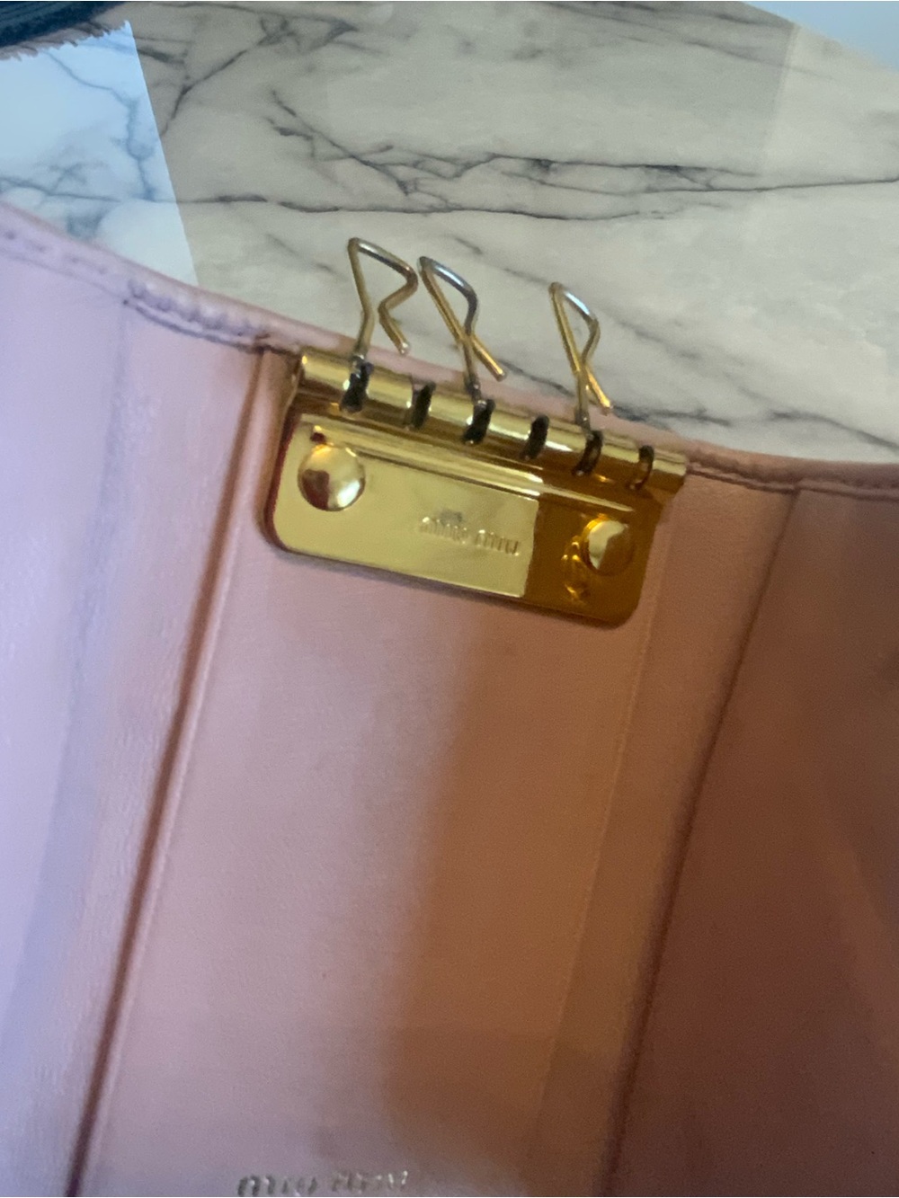 Miu Miu Quilted dusty rose color Leather keyholder with Gold Logo - Picture 9 of 12